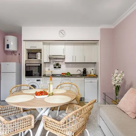 Апартаменты Tic Tac 31 Family Apartment With Pool View Льорет-де-Мар