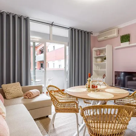 아파트 Tic Tac 31 Family Apartment With Pool View *